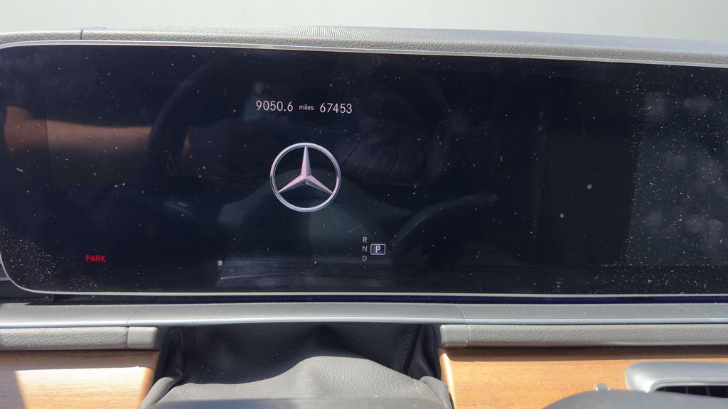 Vehicle image 8 of 11