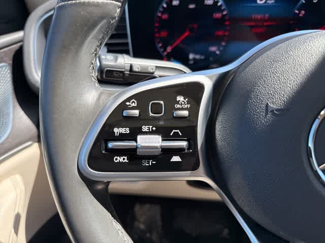 Vehicle image 35 of 39