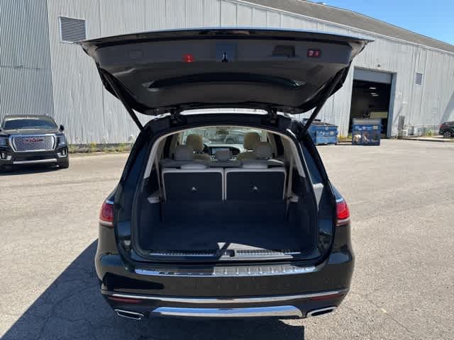 Vehicle image 10 of 39