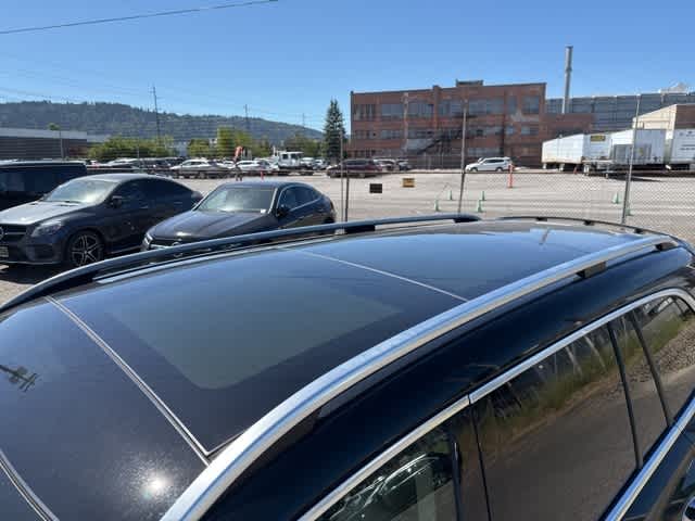 Vehicle image 34 of 39