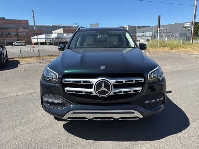 Vehicle image 2 of 39