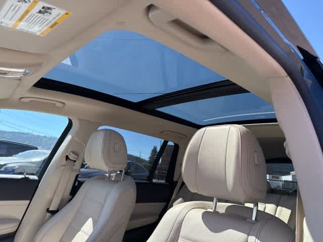 Vehicle image 13 of 39