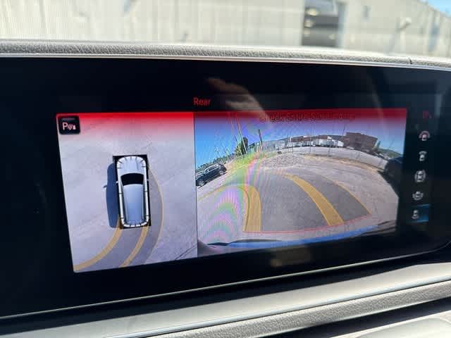 Vehicle image 24 of 39