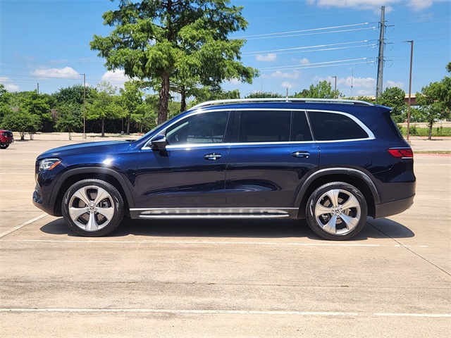 Vehicle image 8 of 33