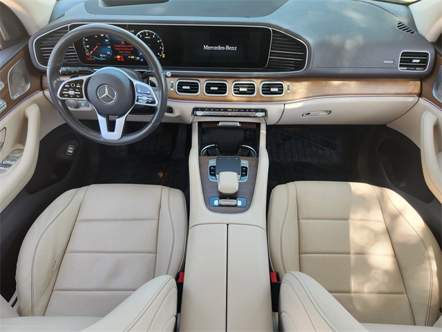 Vehicle image 16 of 33