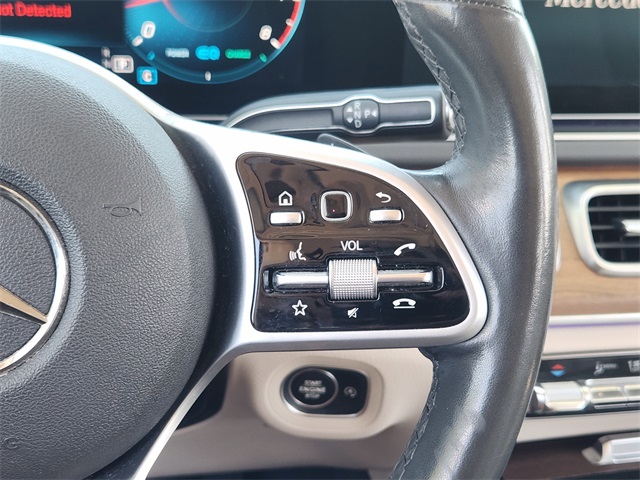 Vehicle image 32 of 33