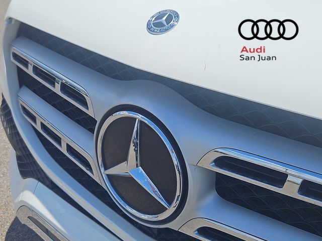 Vehicle image 36 of 39