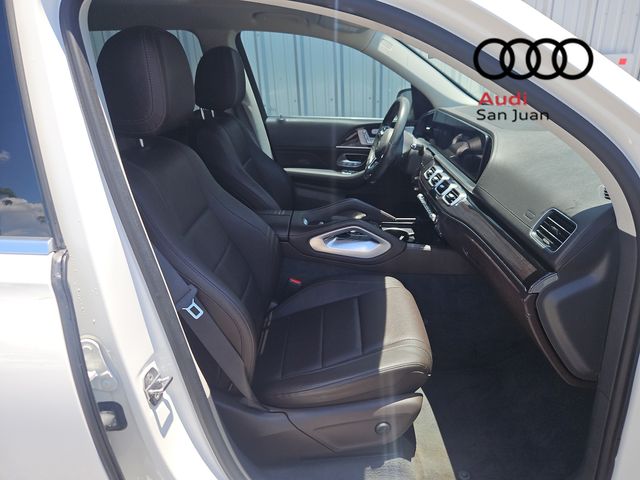 Vehicle image 19 of 39