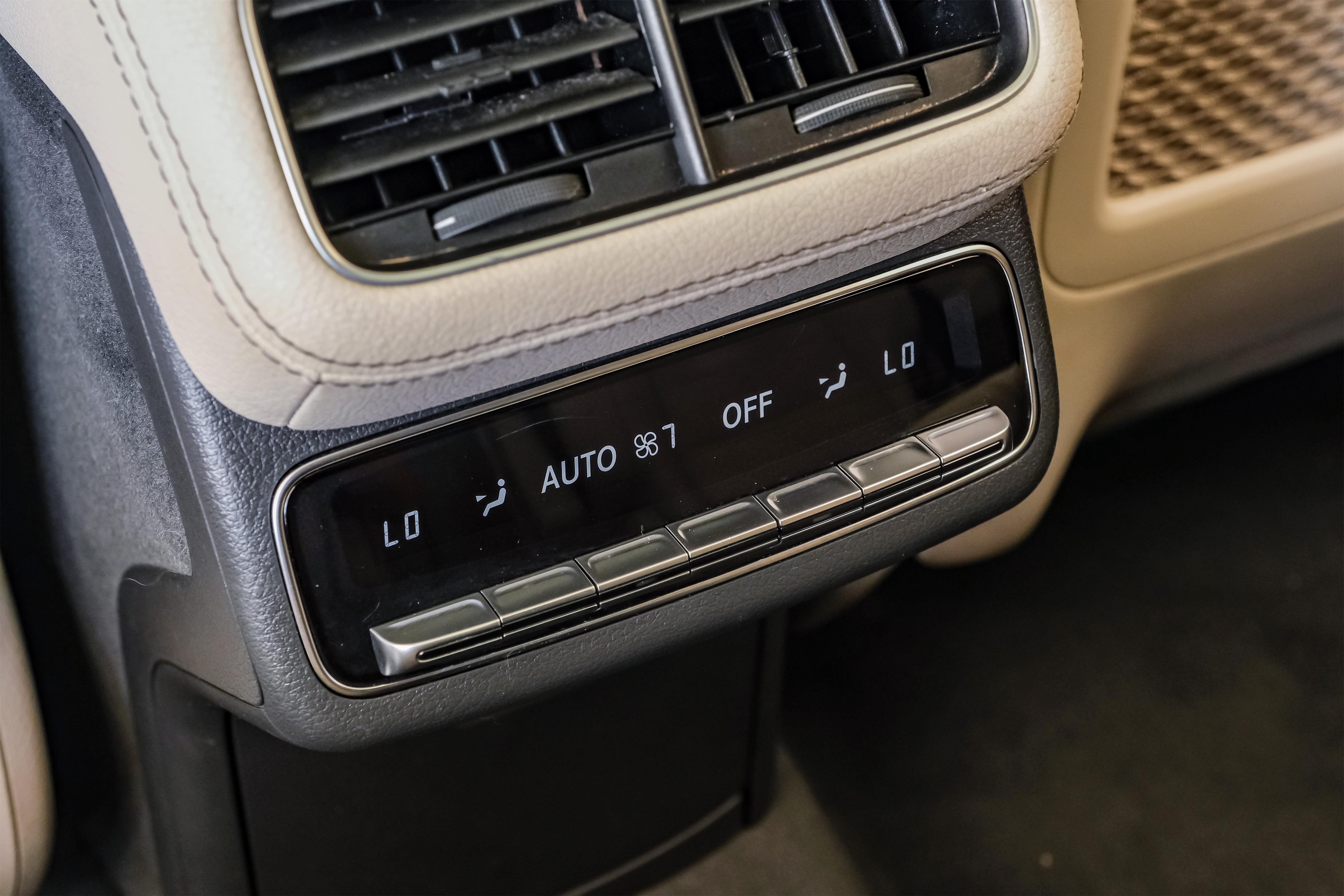 Vehicle image 53 of 85