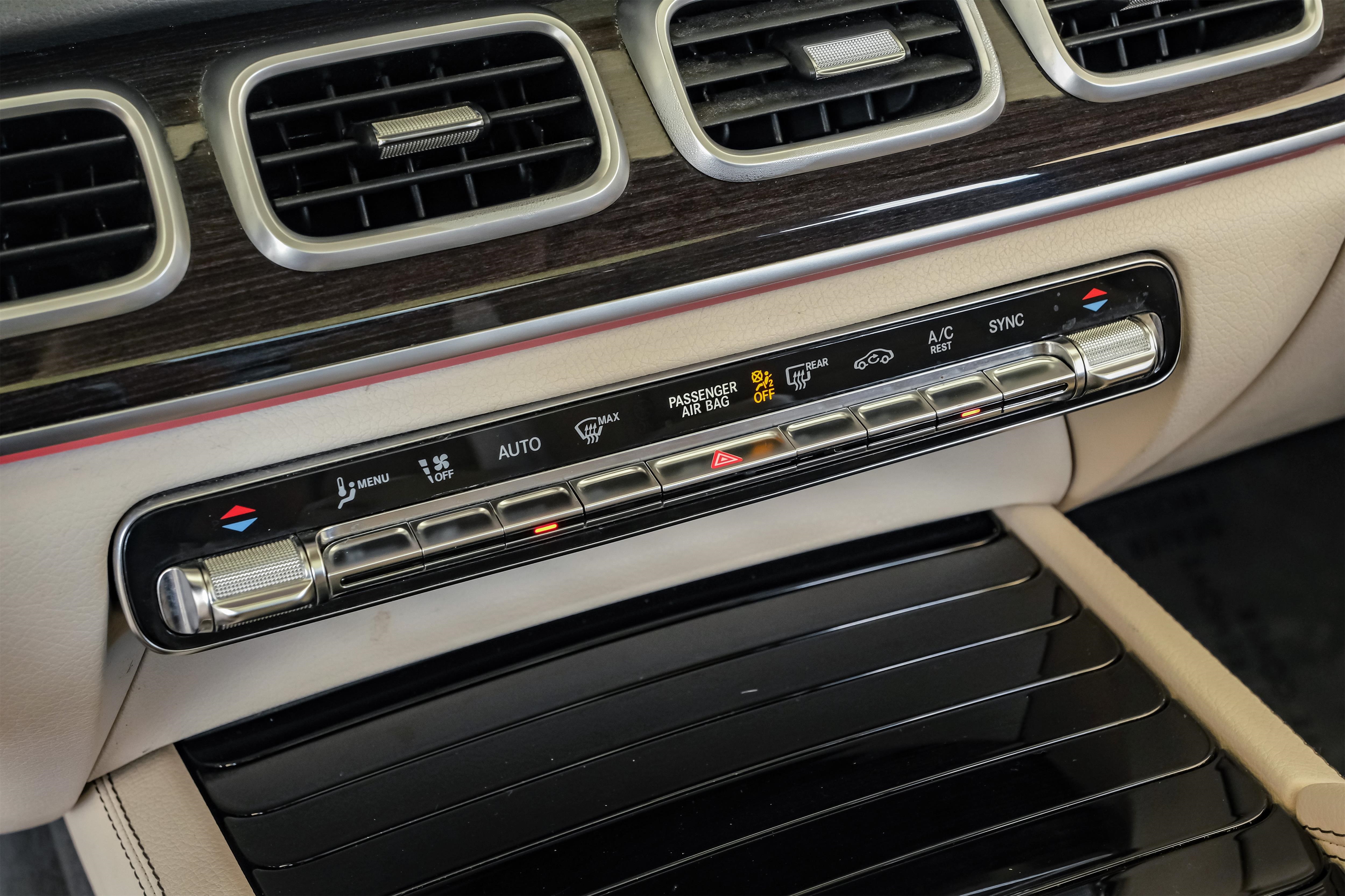 Vehicle image 75 of 85