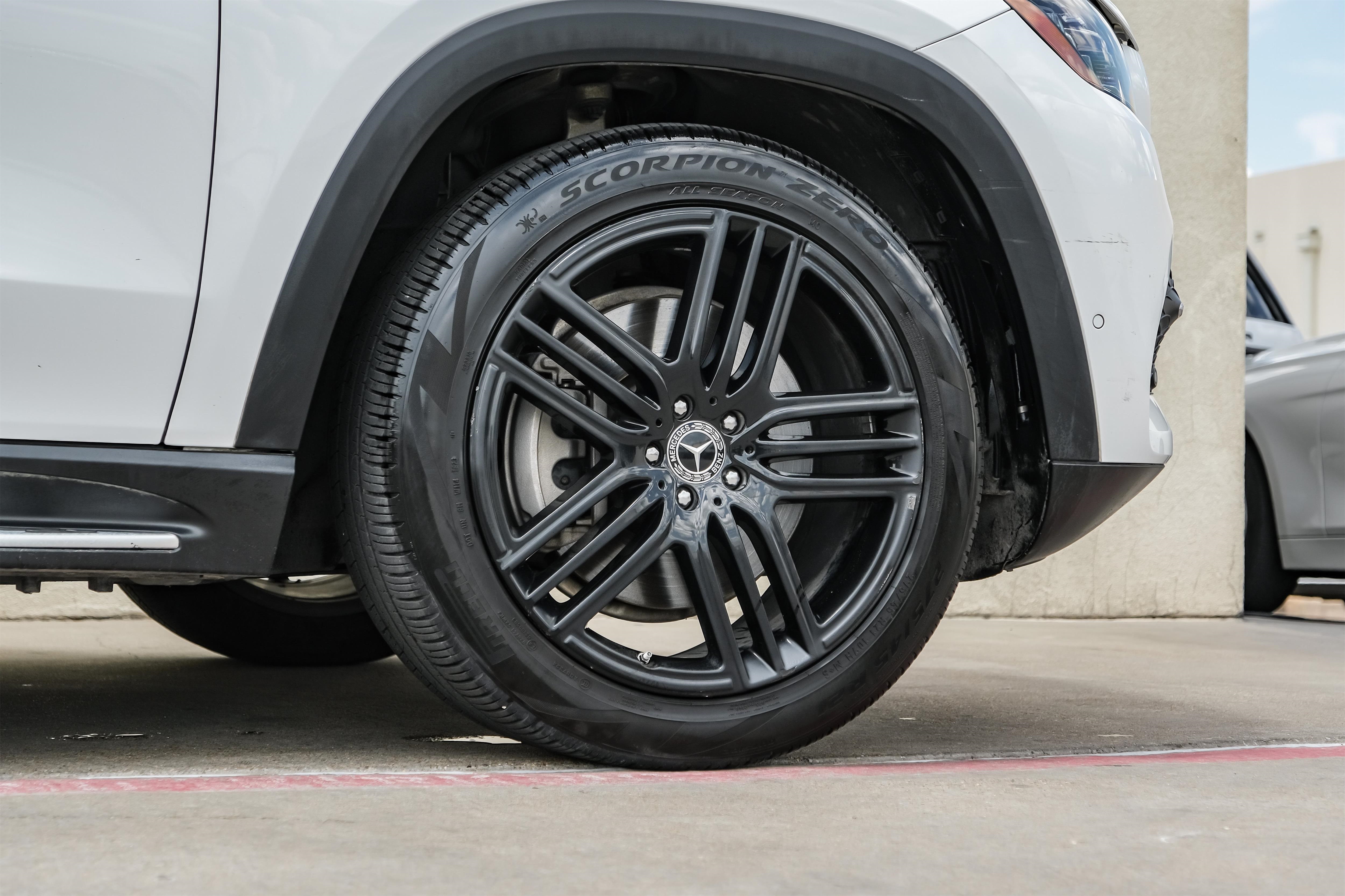 Vehicle image 13 of 85