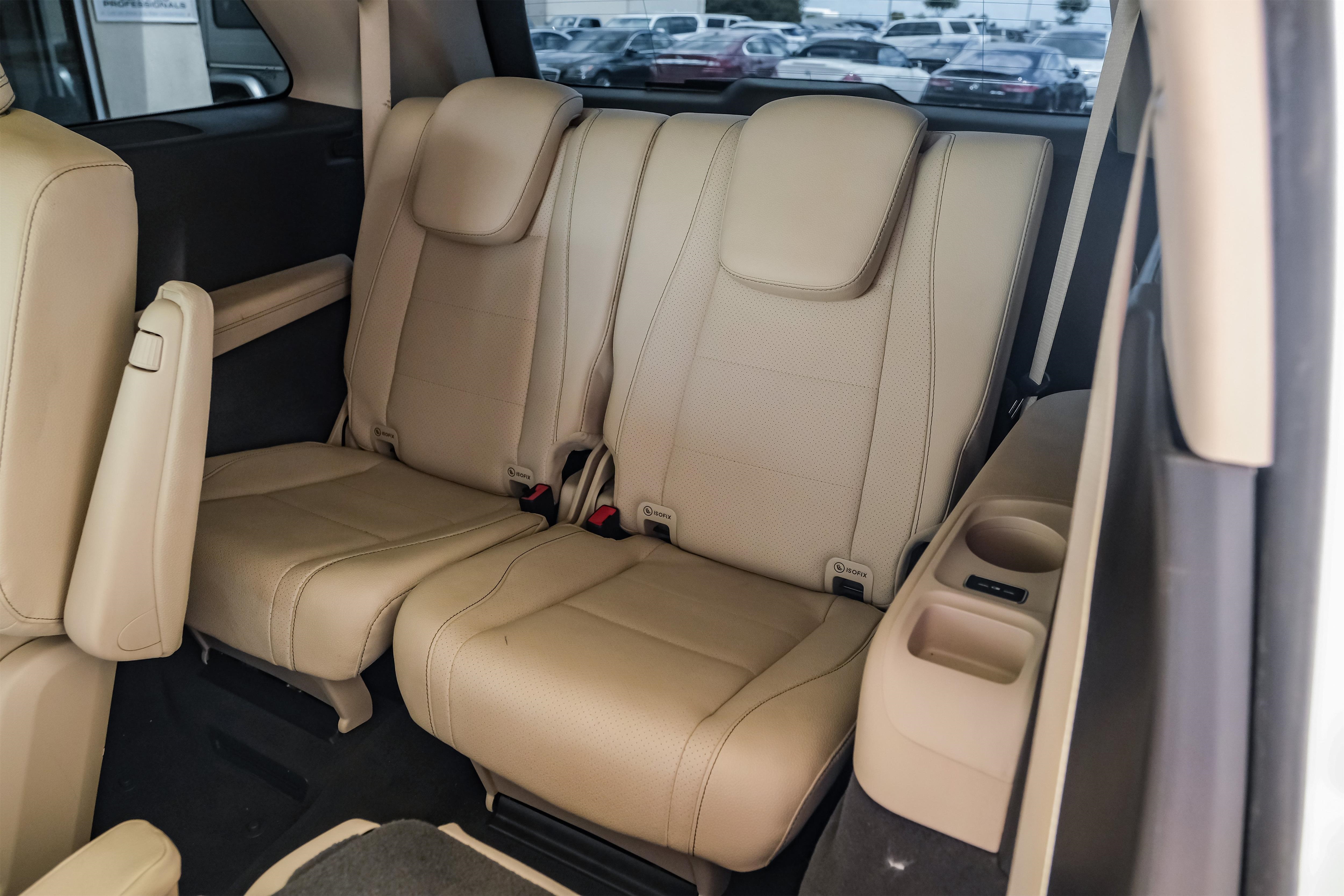 Vehicle image 23 of 85