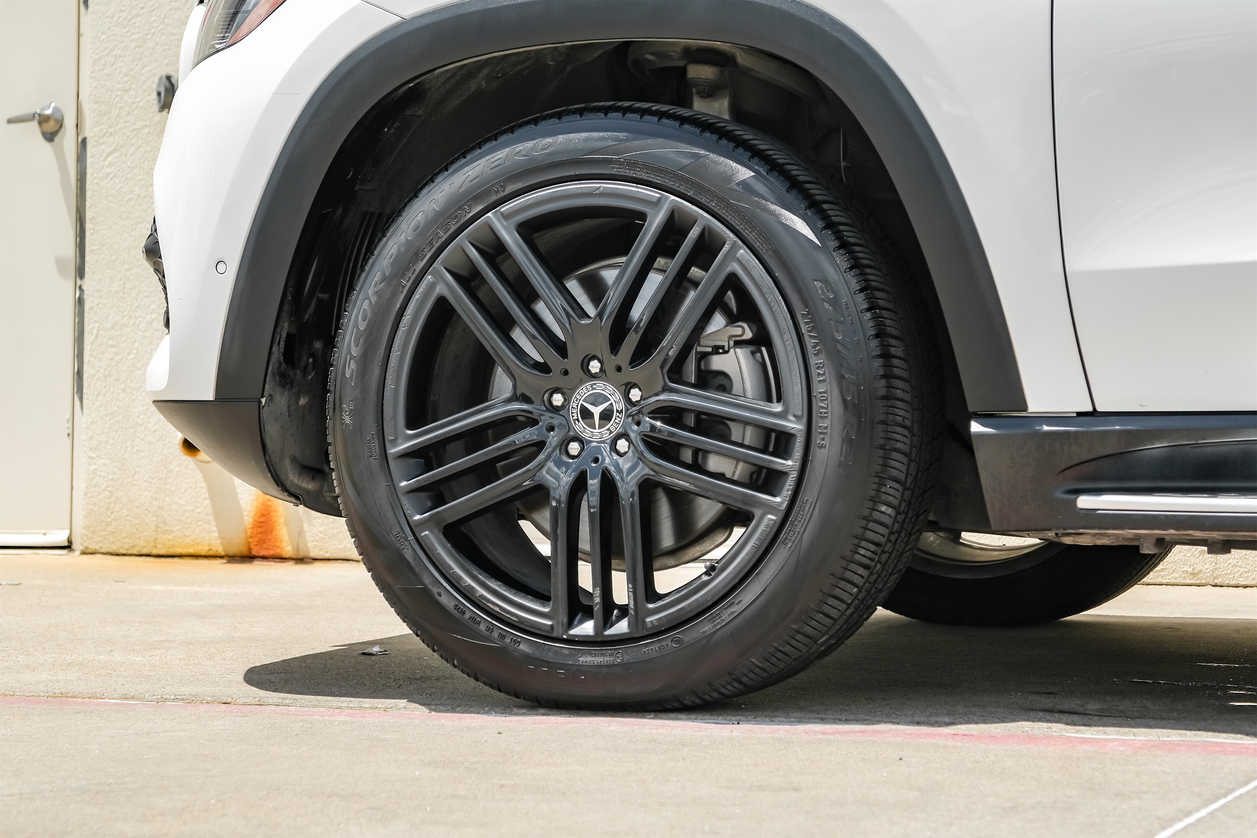Vehicle image 15 of 85
