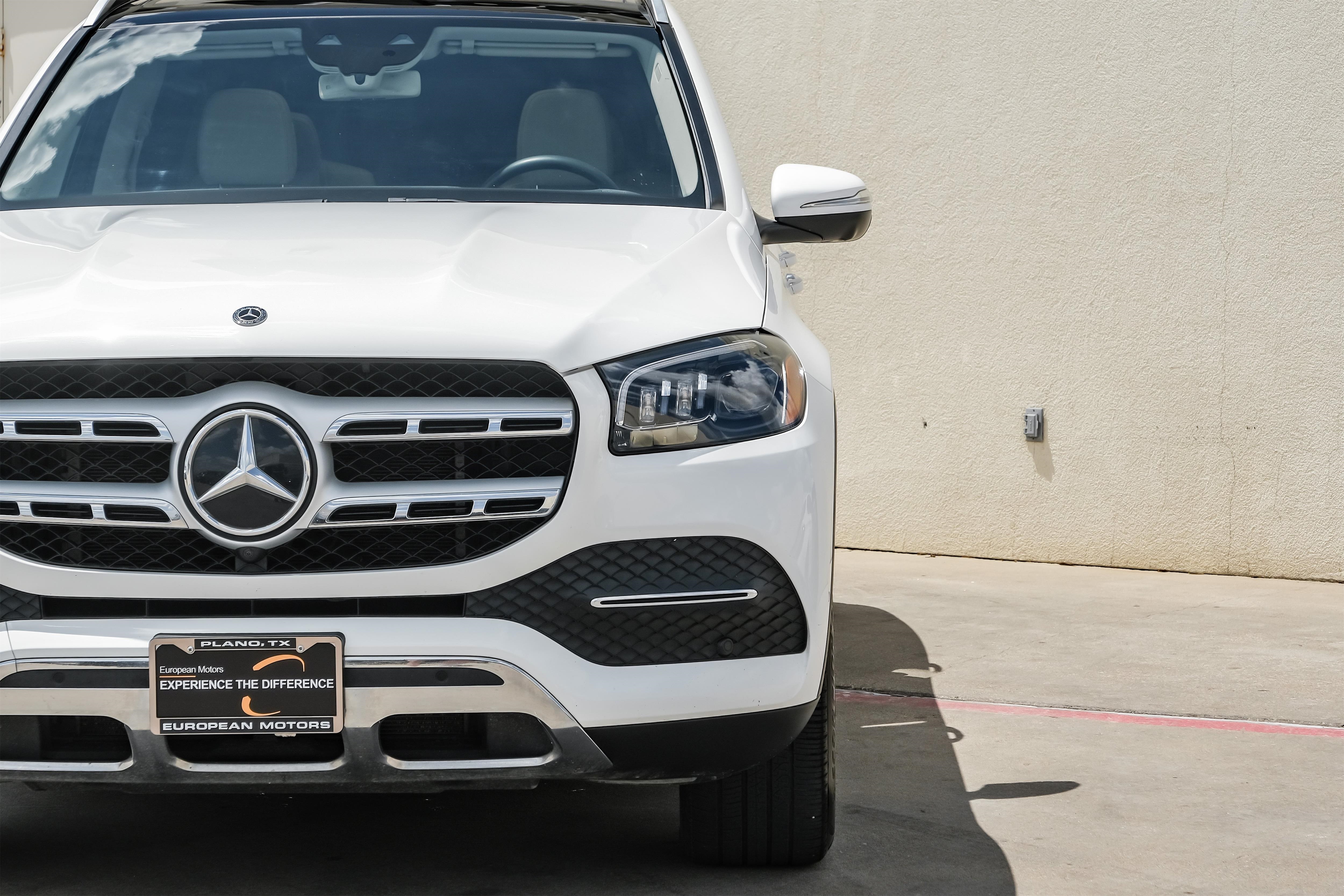 Vehicle image 3 of 85