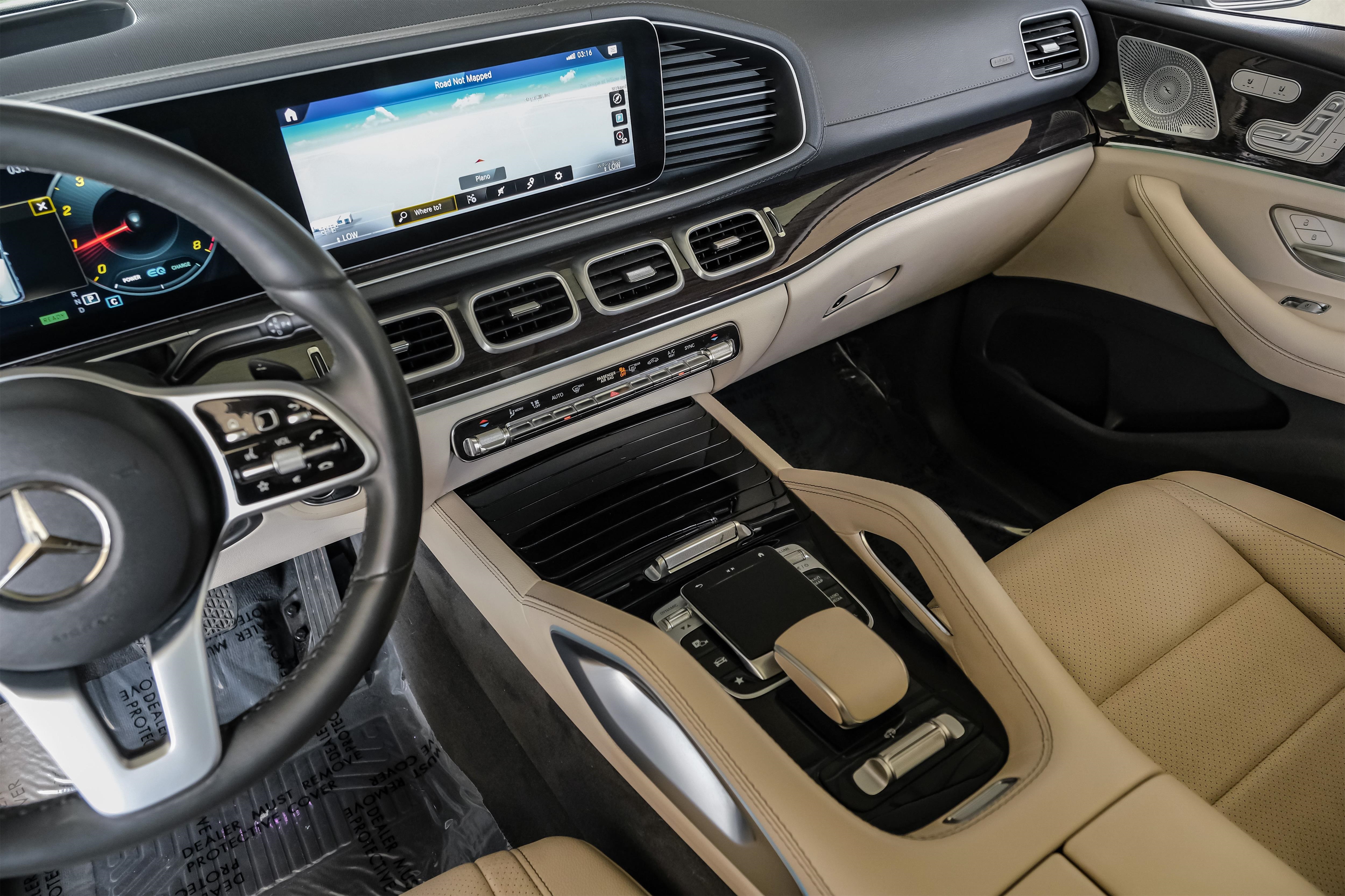 Vehicle image 33 of 85