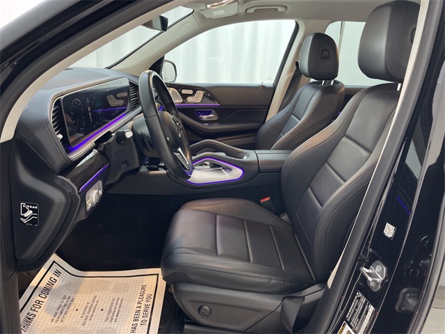 Vehicle image 23 of 25