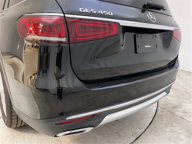 Vehicle image 13 of 25