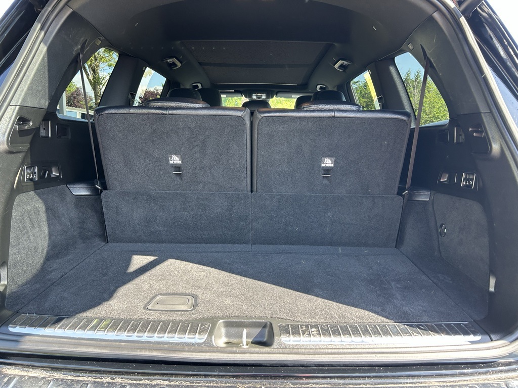 Vehicle image 29 of 34