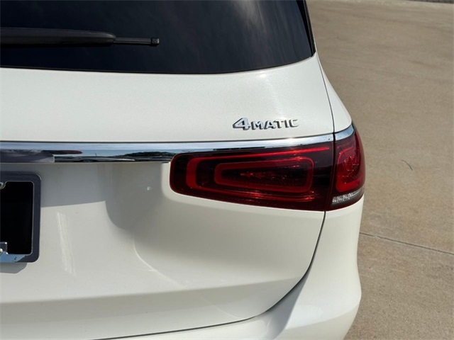 Vehicle image 22 of 27
