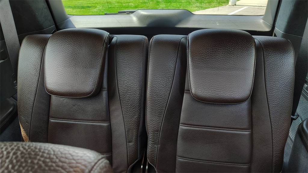 Vehicle image 10 of 46