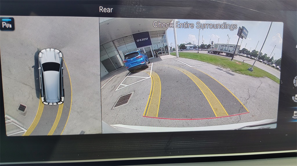 Vehicle image 42 of 46
