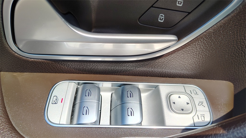 Vehicle image 45 of 46