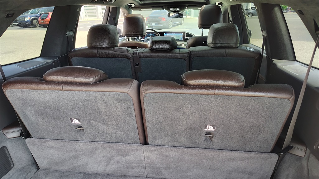 Vehicle image 17 of 46