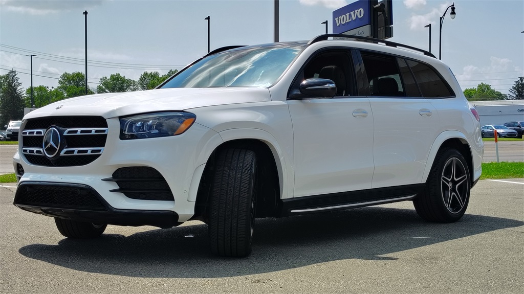 Vehicle image 1 of 46