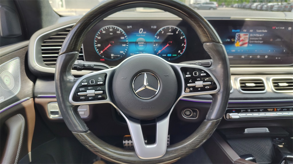 Vehicle image 21 of 46