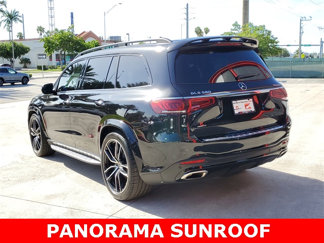 Vehicle image 4 of 39