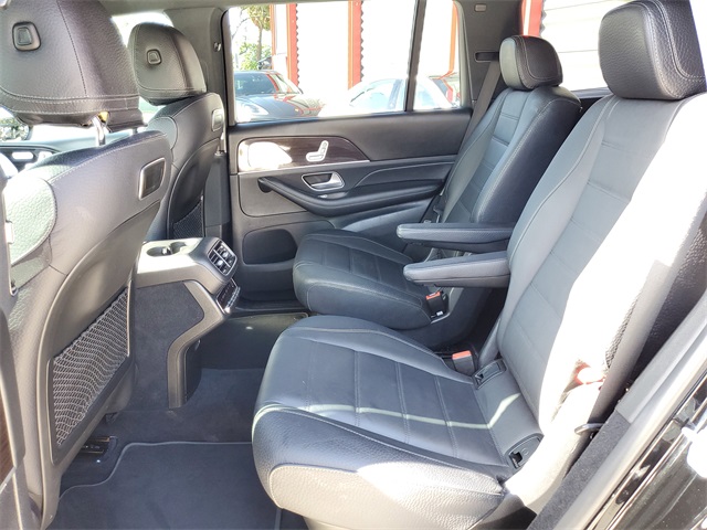 Vehicle image 11 of 39