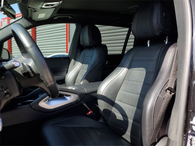 Vehicle image 13 of 39