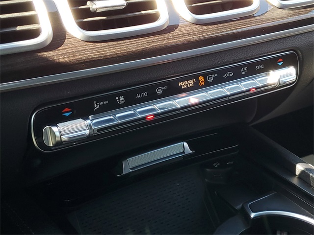 Vehicle image 29 of 39