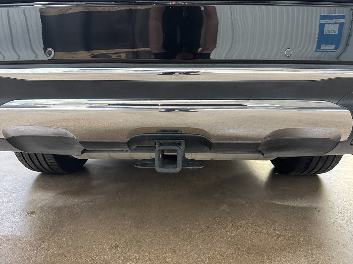 Vehicle image 44 of 49