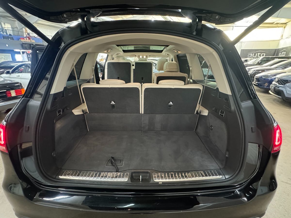 Vehicle image 9 of 49