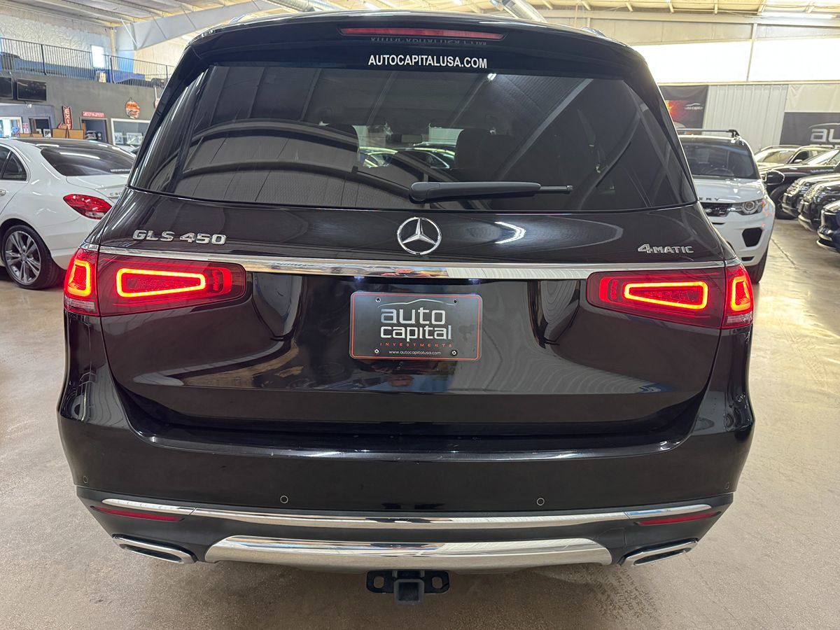 Vehicle image 10 of 49