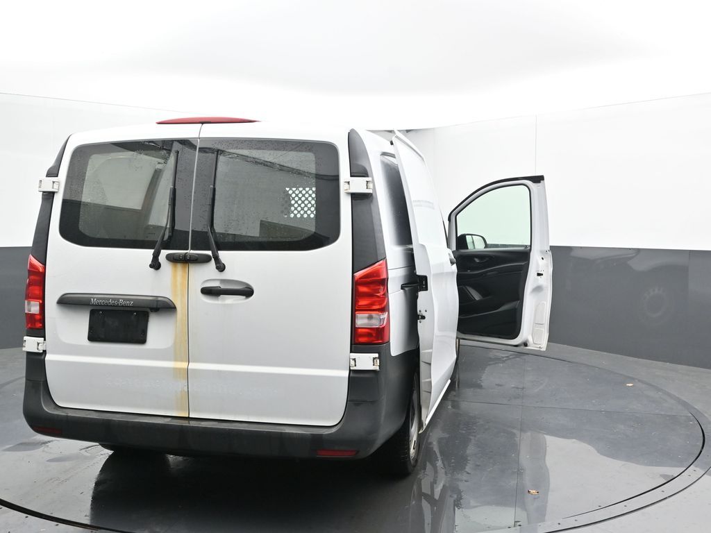 Vehicle image 48 of 58