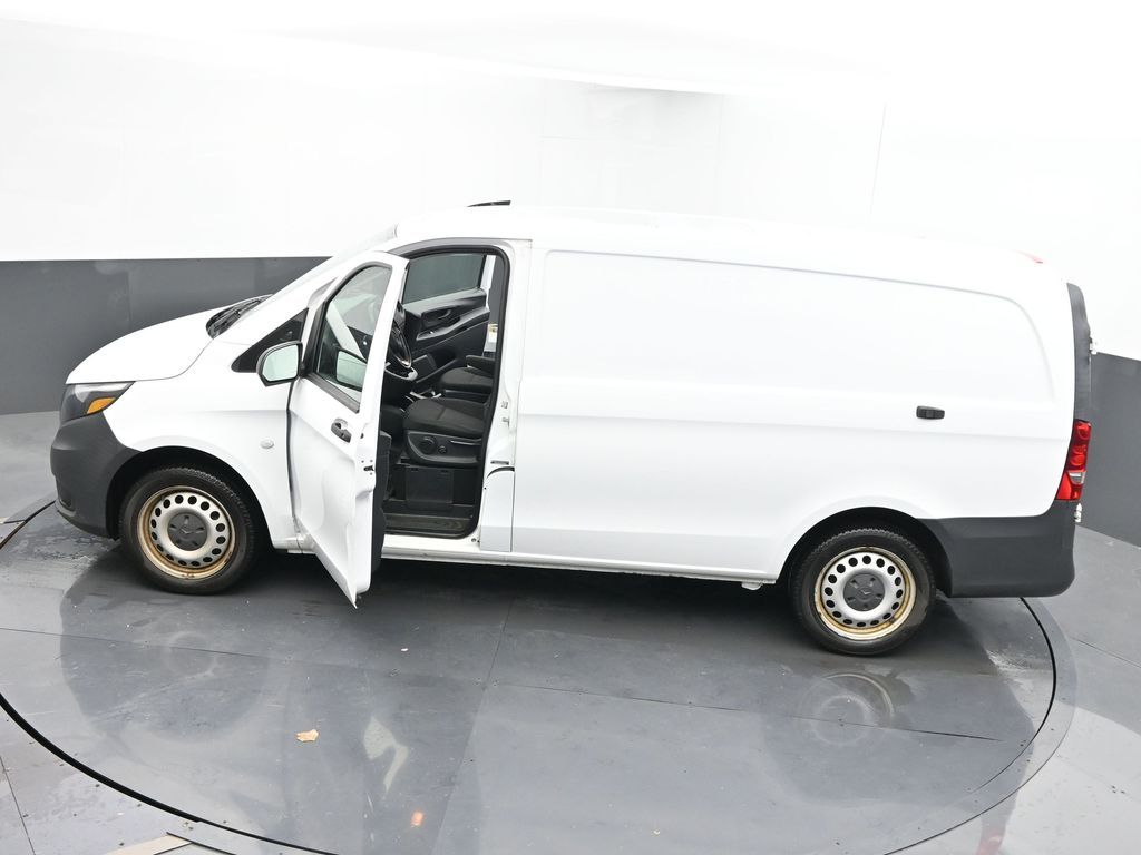 Vehicle image 57 of 58