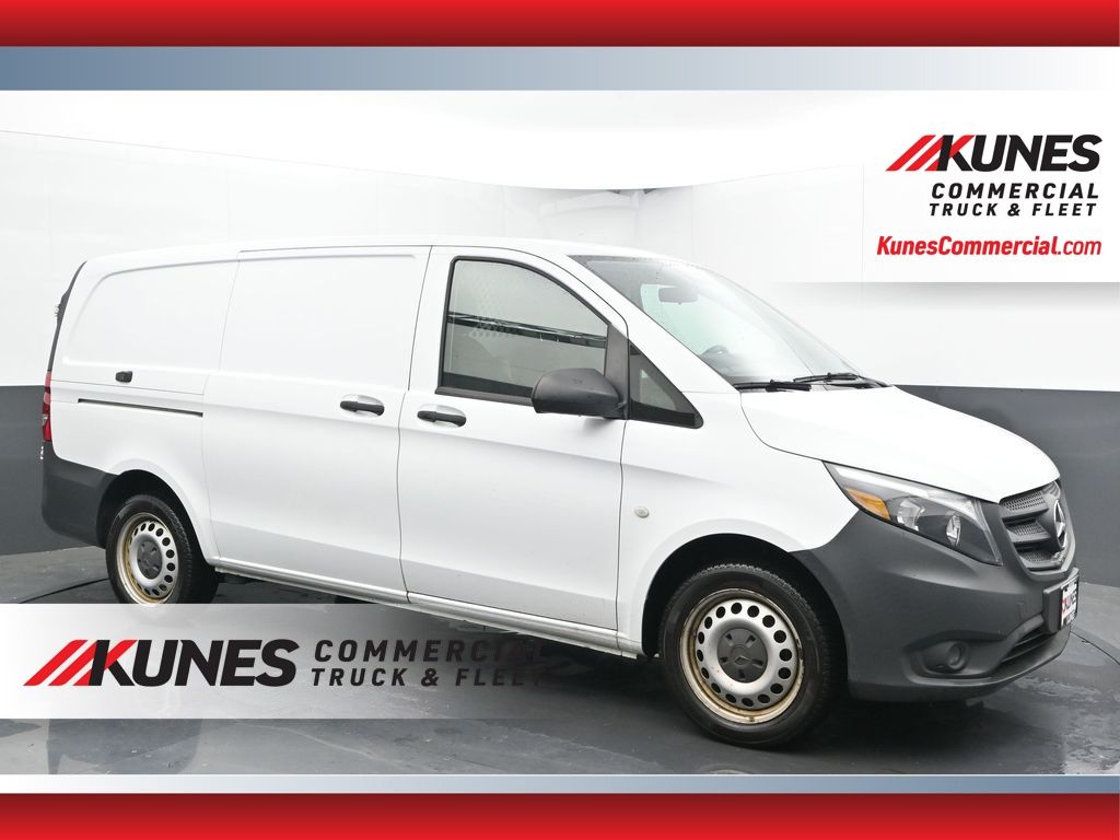 Vehicle image 13 of 58