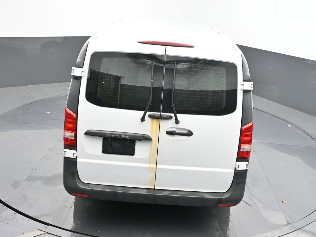Vehicle image 56 of 58