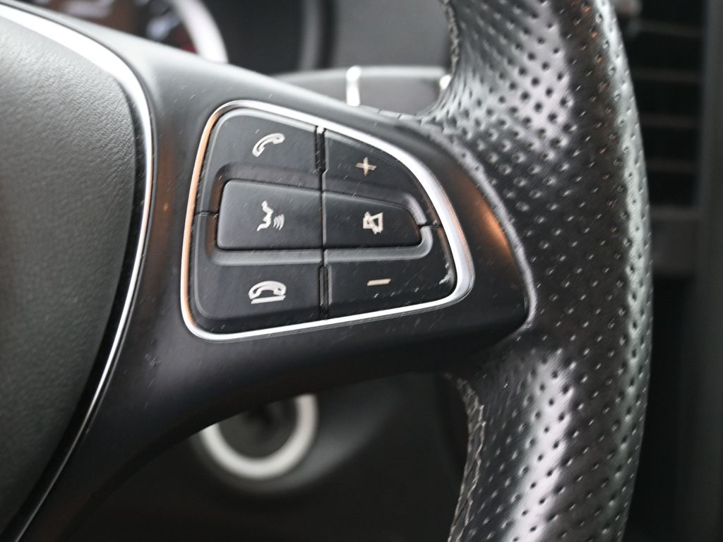 Vehicle image 47 of 58