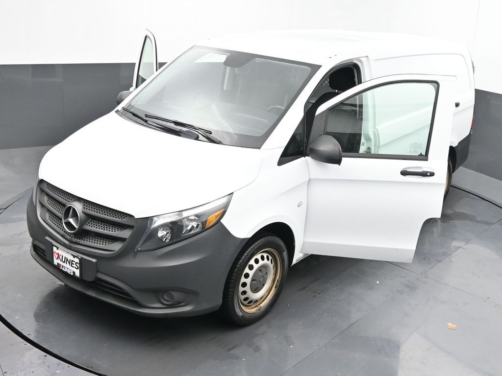 Vehicle image 3 of 58
