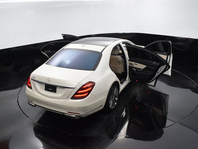 Vehicle image 18 of 41