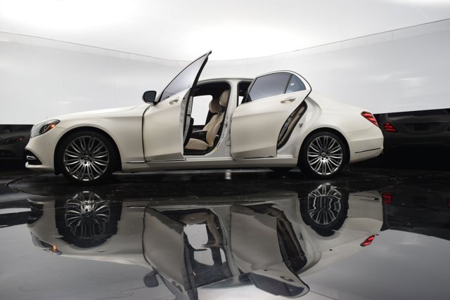 Vehicle image 3 of 41
