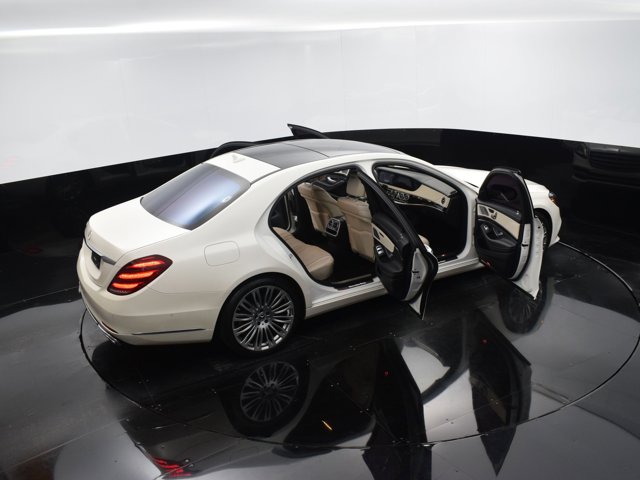 Vehicle image 23 of 41