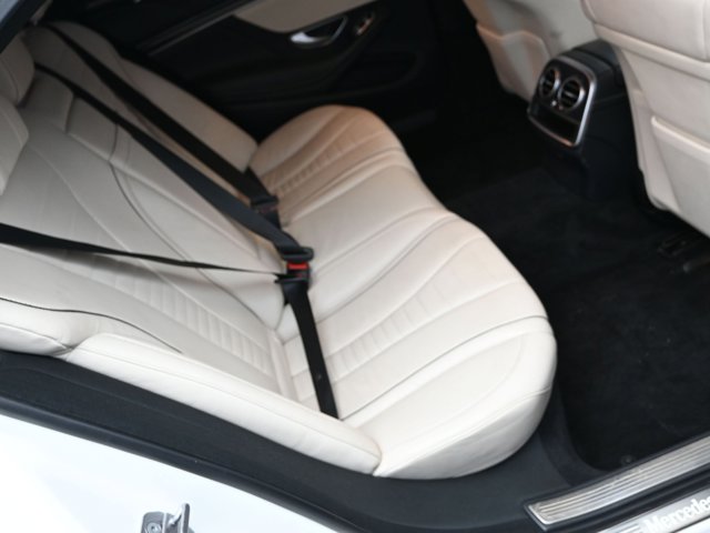 Vehicle image 36 of 41