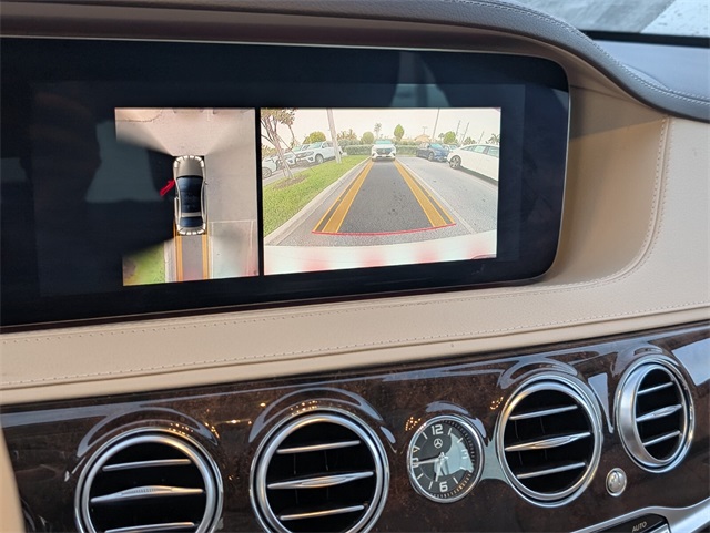 Vehicle image 19 of 27