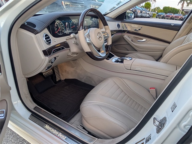 Vehicle image 15 of 27