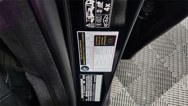 Vehicle image 26 of 34