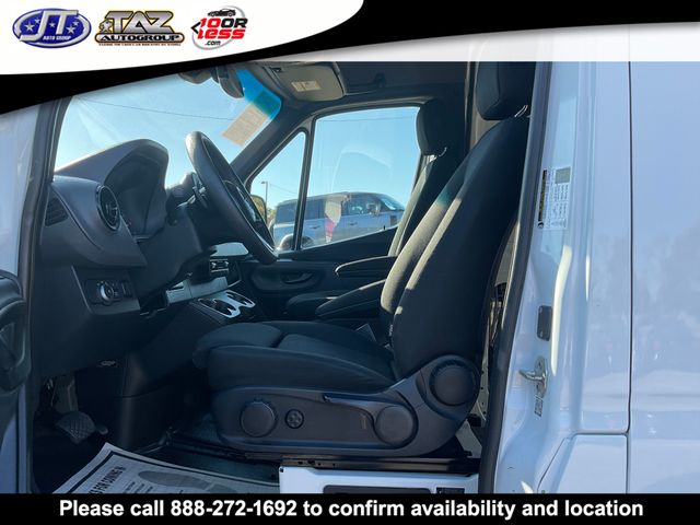 Vehicle image 8 of 16